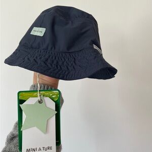 Mini A Ture sun and water hat